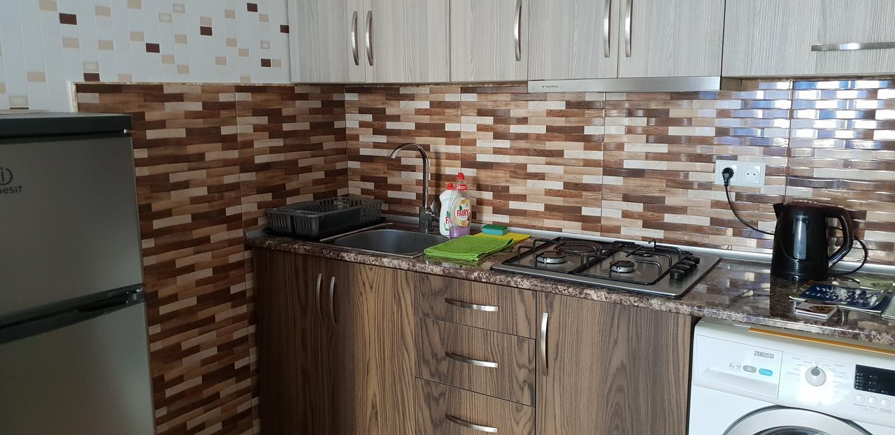 Apartment Rustaveli 59 バトゥーミ エクステリア 写真